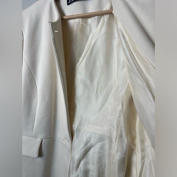 ZARA Collarless Jacket Lined Long Length Gold Buttons Large - Picture 6 of 6